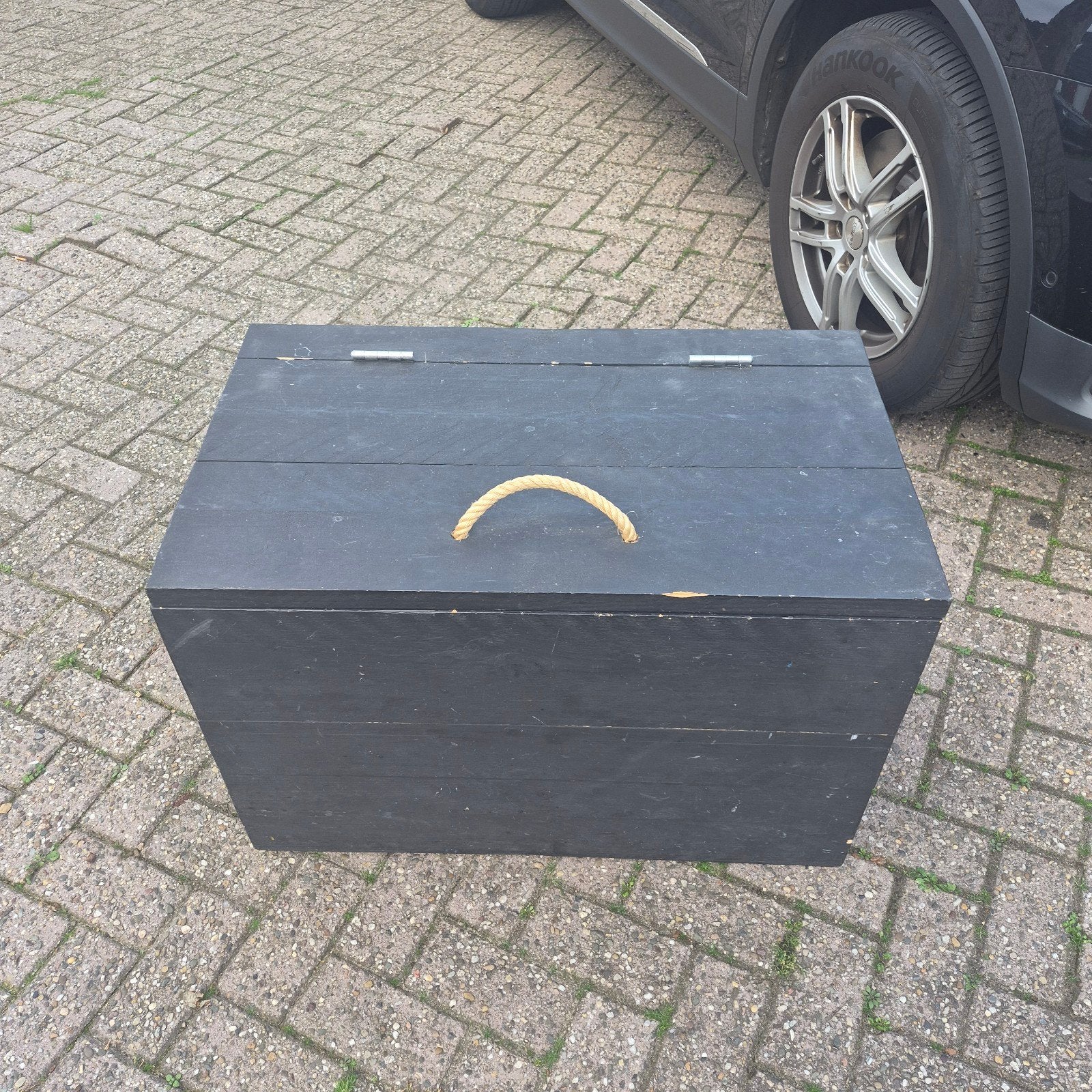 Zwarte houten speelgoedkist / opbergkist met touwgreep, Huis en Inrichting, Ophalen, Gebruikt, 50 tot 100 cm, 75 tot 100 cm