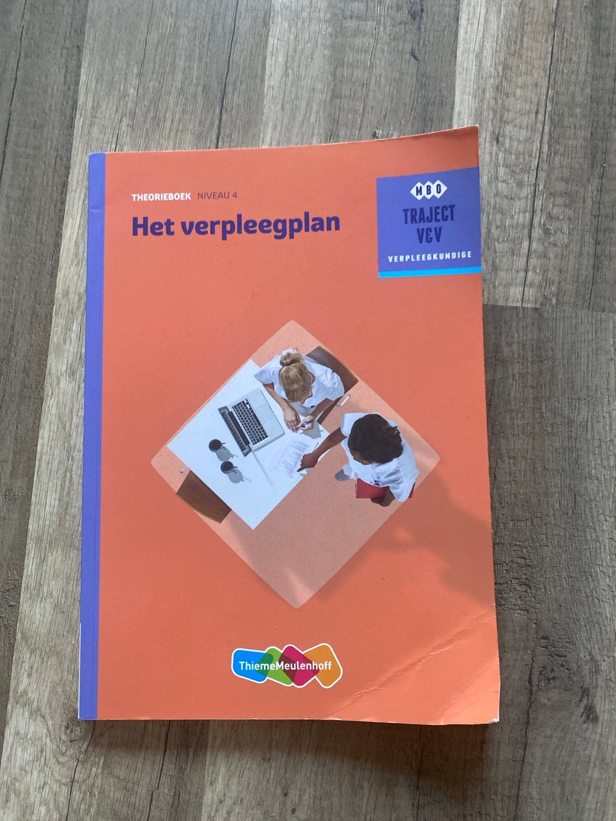 Het verpleegplan MBO Traject V&V Verpleegkundige, Boeken, Ophalen of Verzenden, Zo goed als nieuw, Overige niveaus, Overige vakken