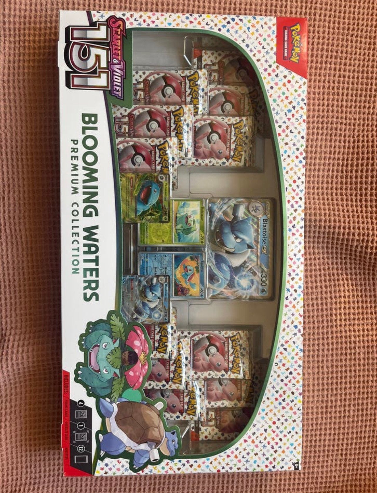 Pokemon blooming waters 151 venussaur box, Hobby en Vrije tijd, Verzamelkaartspellen | Pokémon, Ophalen, Zo goed als nieuw