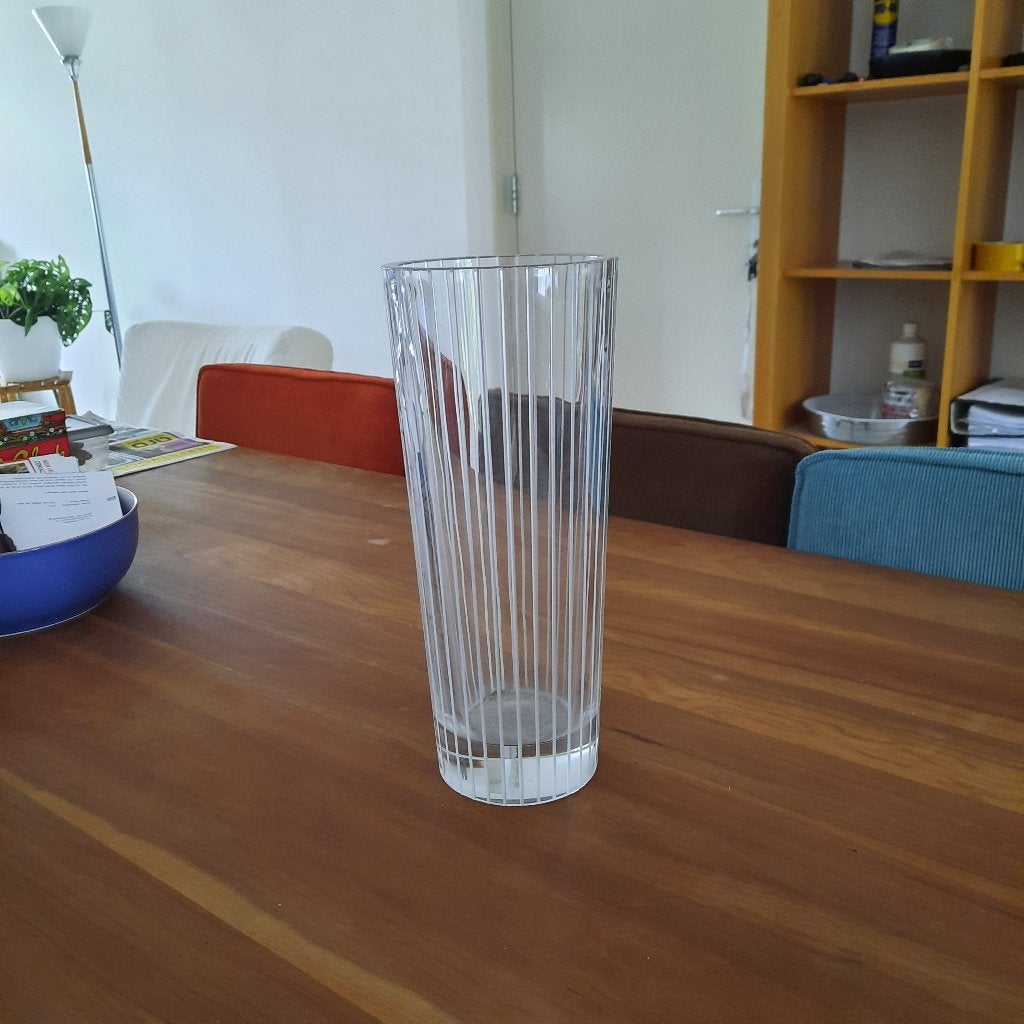 Hoge glazen transparante vaas van JG Durand met ribbelmotief, Handgemaakt, Ophalen of Verzenden, Transparant, 30 cm