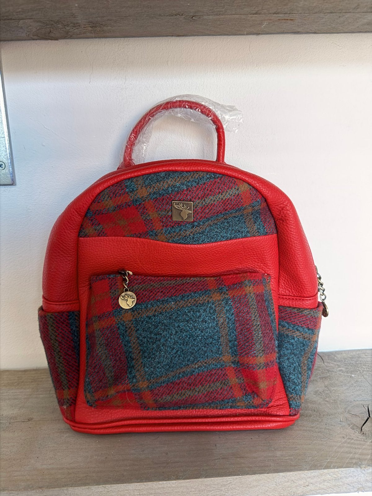 Nieuw: House of Tweed Mini Rugzak Rood met Geruit Patroon, Overige merken, 25 tot 40 cm, Nieuw, Ophalen of Verzenden