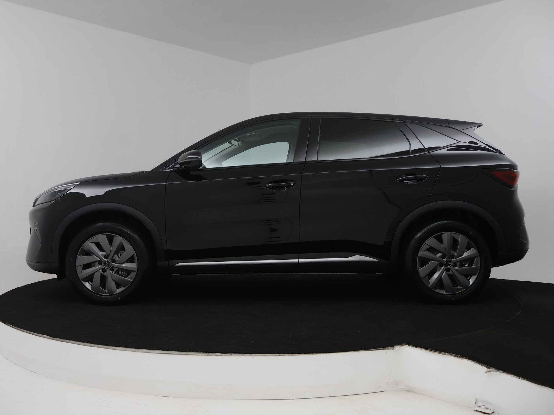 BYD Atto 3 EVO Design 74.8 kWh | Nieuwste generatie & direct, Auto's, Automaat, Achterwielaandrijving, Beige, Zwart