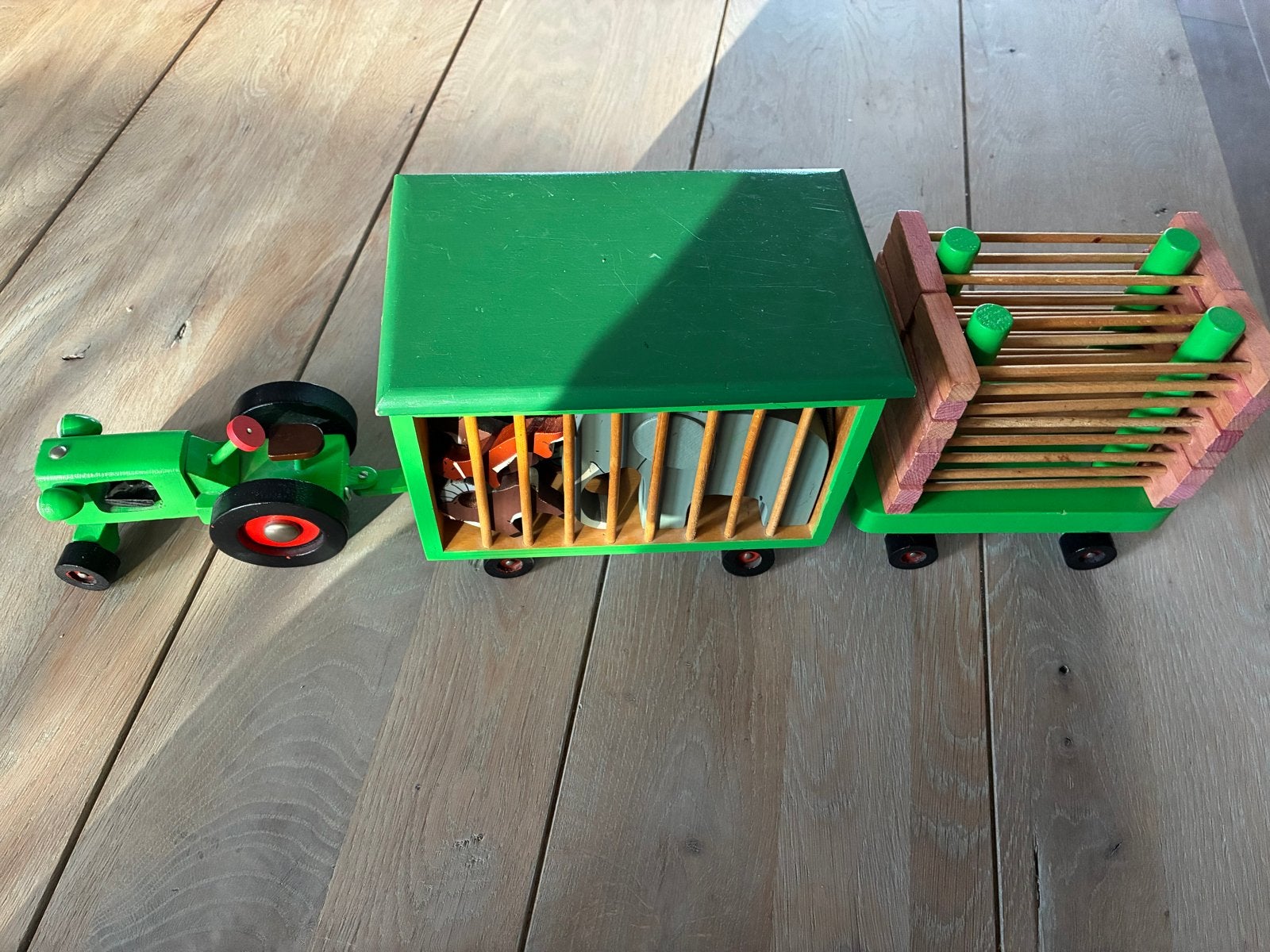 Houten dierentuin set met tractor, hekken, dieren enz, Kinderen en Baby's, Ophalen of Verzenden, Gebruikt, Overige typen