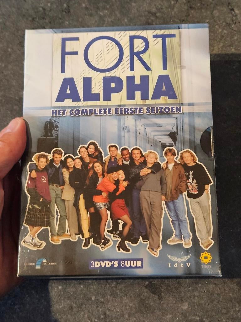 DVD Fort Alpha Het Complete Eerste Seizoen NIEUW gesealed, Cd's en Dvd's, Alle leeftijden, Ophalen of Verzenden, Nieuw in verpakking