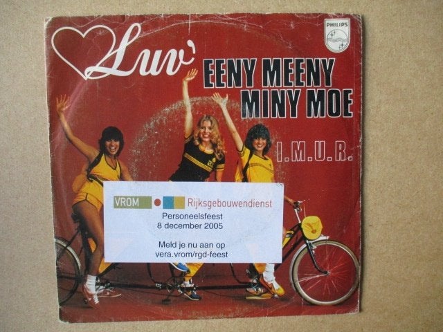 s3098 luv - eeny meeny miny moe, Ophalen, Gebruikt, Overige genres, 7 inch