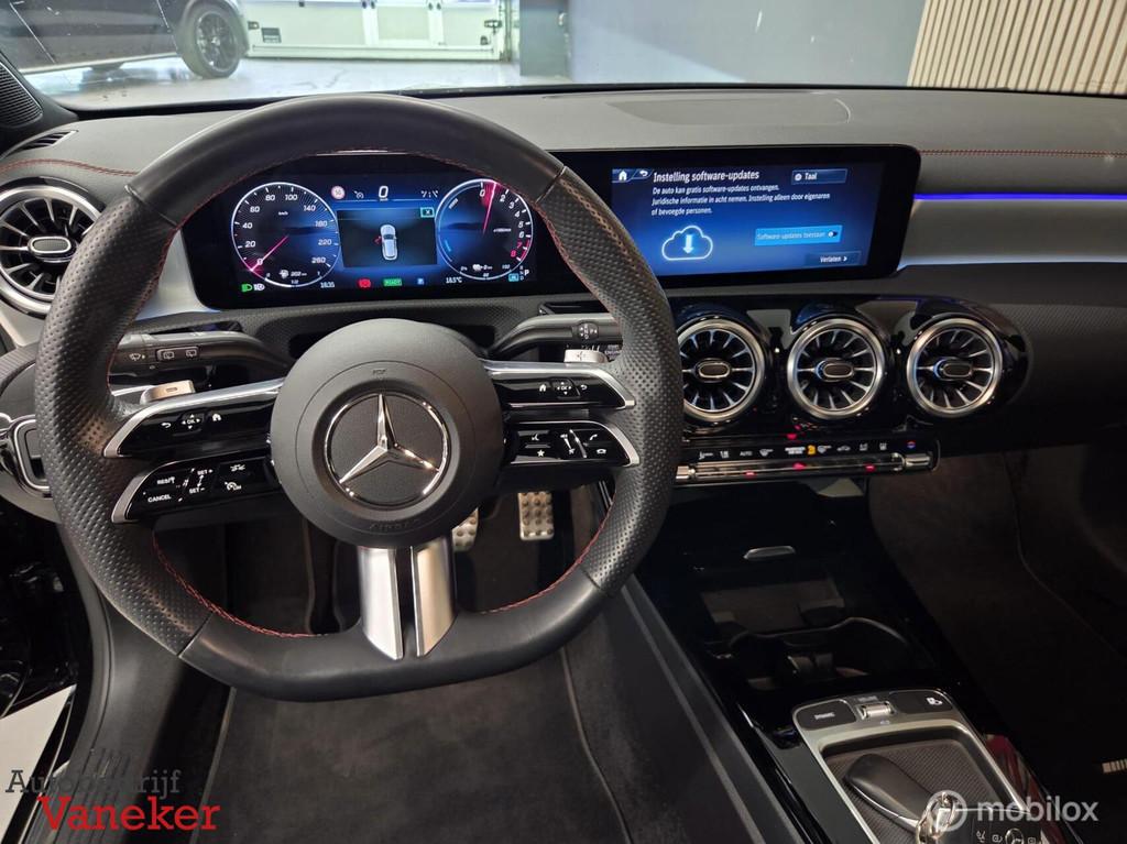Mercedes CLA-klasse Shooting Brake 250e AMG BTW|Vol|NAP|PANO, CLA, Gebruikt, 4 cilinders, Zwart