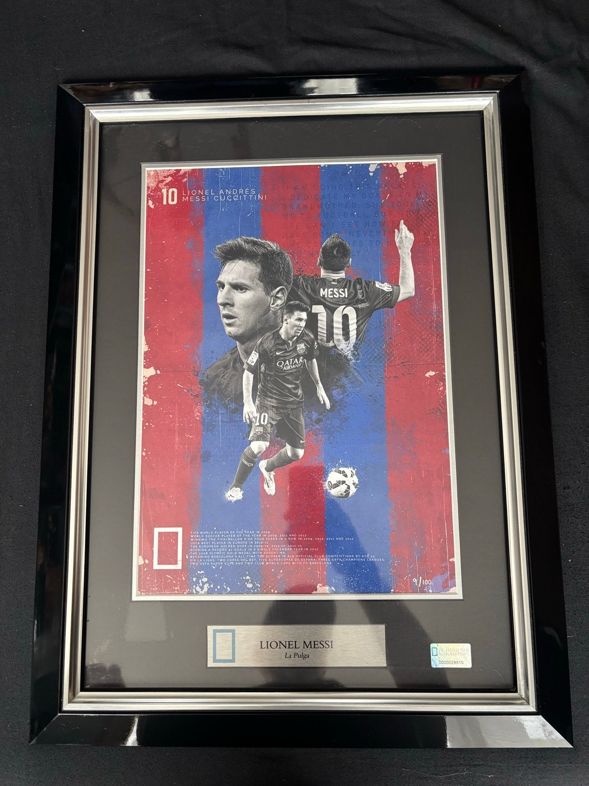 L.  Messi "La Pulga" – Limited Edition 9/100 + Deluxe Lijst, 50 – 75, Oorspronkelijke maker, Ophalen of Verzenden, 50 tot 75 cm