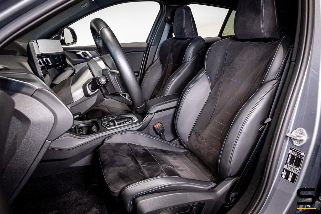 BMW 1-serie 120 M Sport Design Edition|H&K|360Cam|HUD|FullOp, Auto's, BMW, Zwart, 156 pk, Origineel Nederlands, Bedrijf
