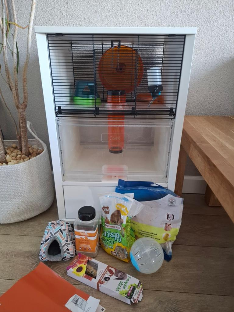 Omlet hamster kooi in goede staat met accessoires, Ophalen, Kooi, Gebruikt, 60 tot 90 cm