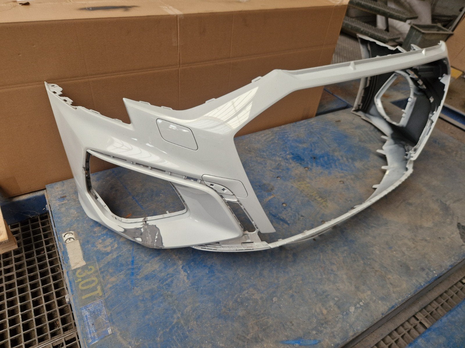 Audi S3 A3 S-line 8Y0807437F Voorbumper, Auto-onderdelen, Carrosserie en Plaatwerk, Gebruikt, Voor, Bumper, Audi