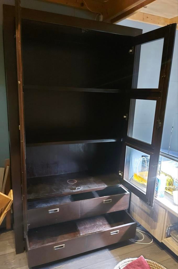 Donkerbruine vitrinekast met lades - 130x200cm, Huis en Inrichting, Kasten | Vitrinekasten, Ophalen, Gebruikt, 100 tot 150 cm