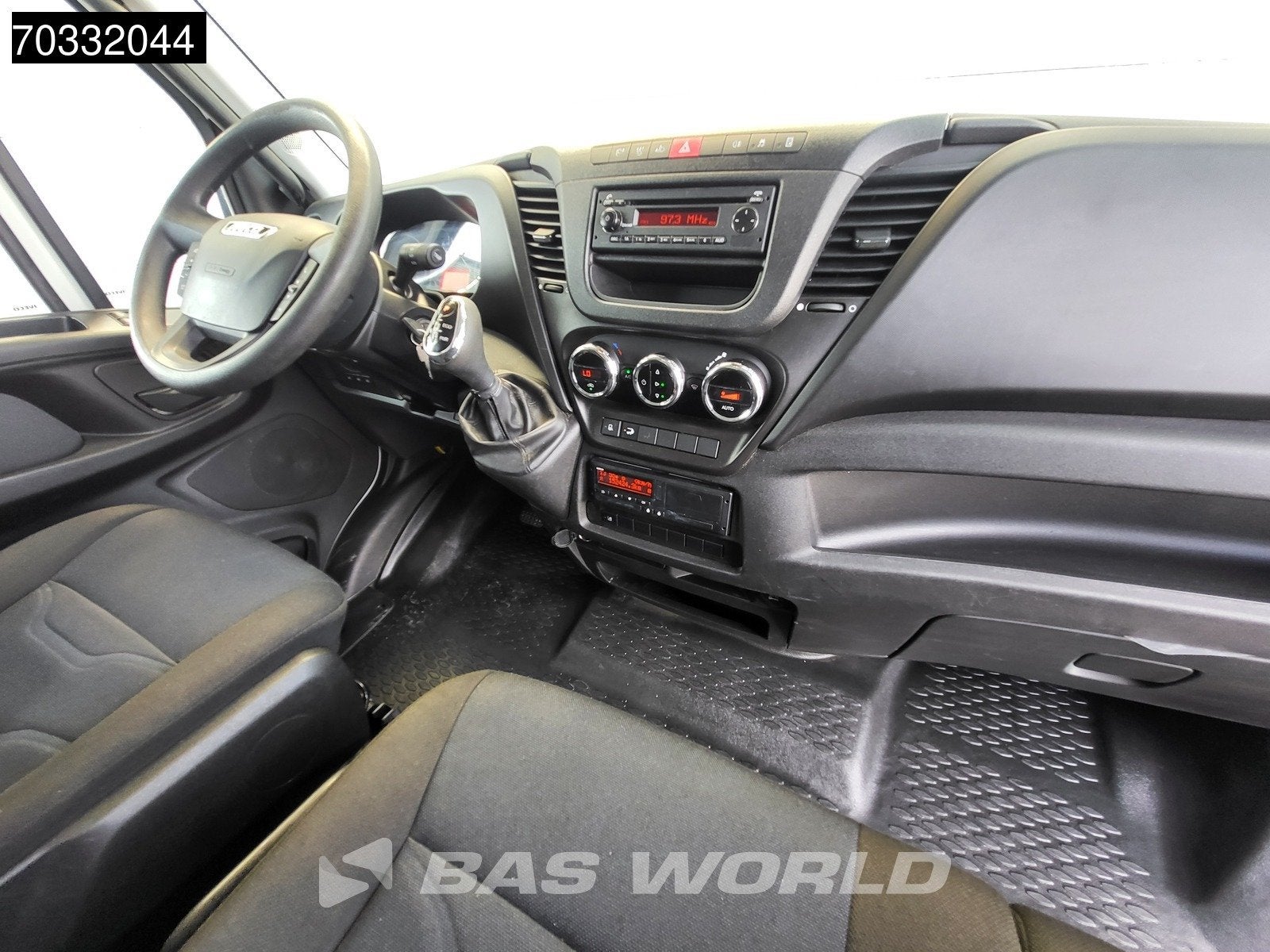 Iveco Daily 72C18 3.0L Automaat 1000KG Laadklep Luchtvering, Automaat, Stof, Gebruikt, Euro 6