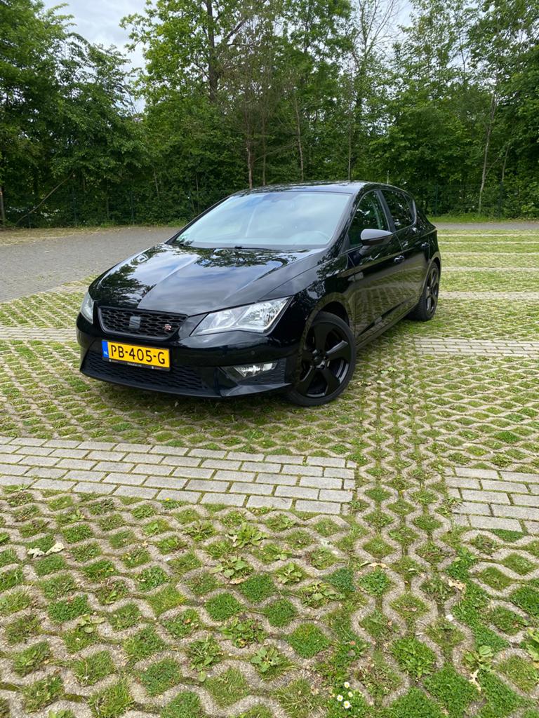 Seat Leon 1.4 TSI 103KW 2013 Zwart, Voorwielaandrijving, 1131 kg, Zwart, 4 cilinders