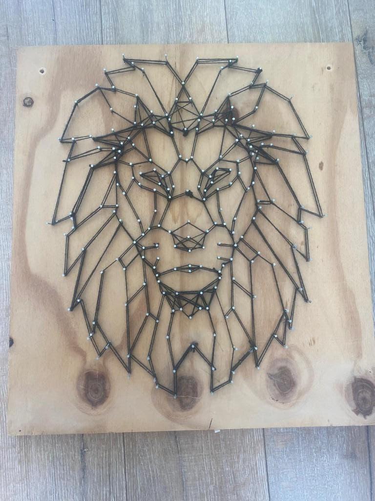 zelf gemaakt spijkerschilderij leeuw, Ophalen, Zo goed als nieuw, Versiering of Embellishment, Overige merken