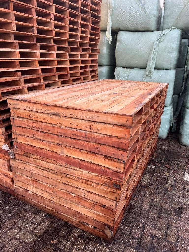 Partij pallets, pallet, schutting, hardhout,, Doe-het-zelf en Verbouw, Ophalen, Minder dan 25 mm, Zo goed als nieuw, 250 tot 300 cm