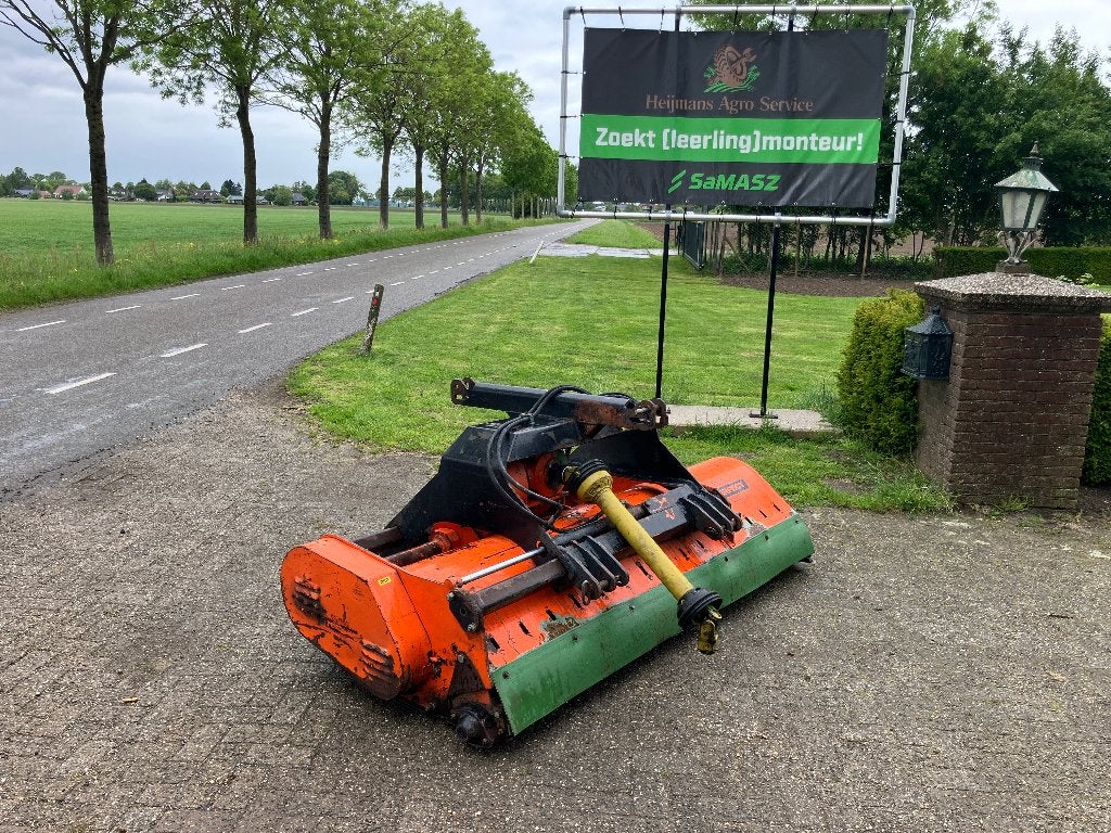 Diverse machines SaMASZ Kuhn Perfect veenhuis, Zakelijke goederen, Ophalen of Verzenden, Veehouderij, Weidebouw