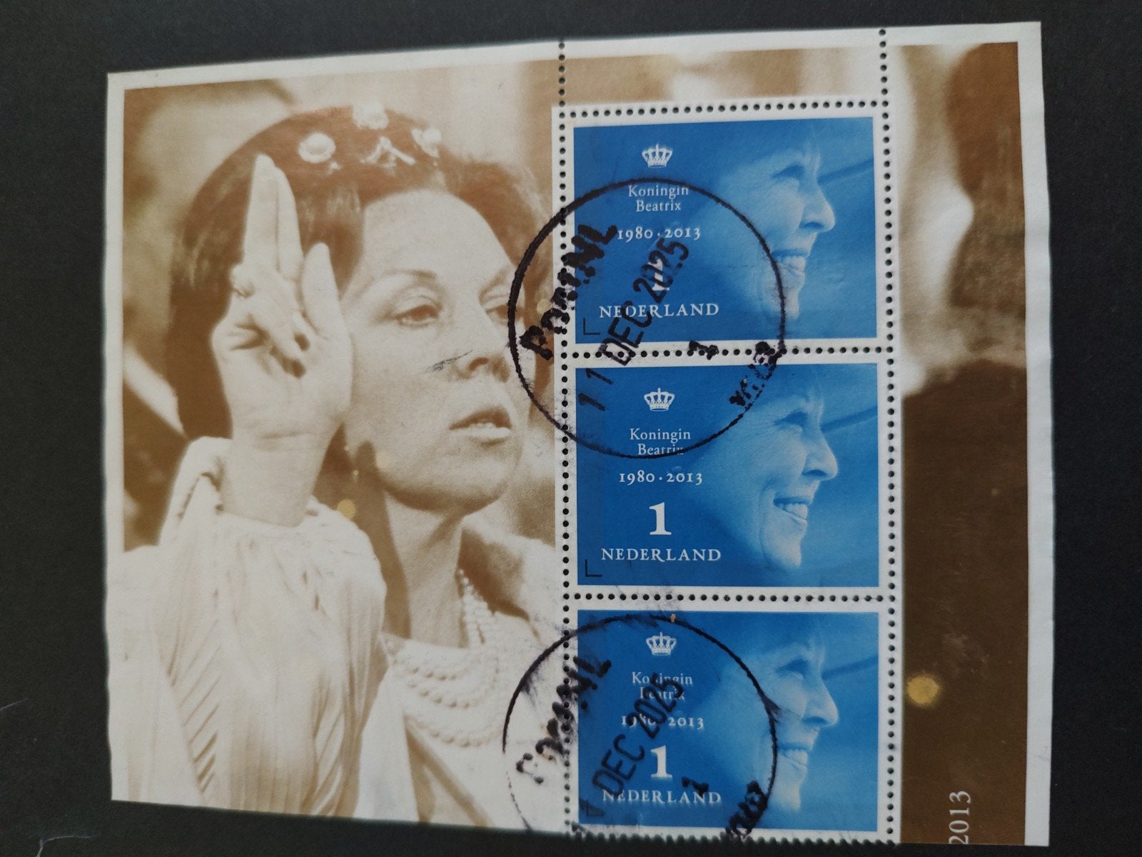 3054 gedeeltelijk velletje koningin beatrix, Verzenden, Nederland