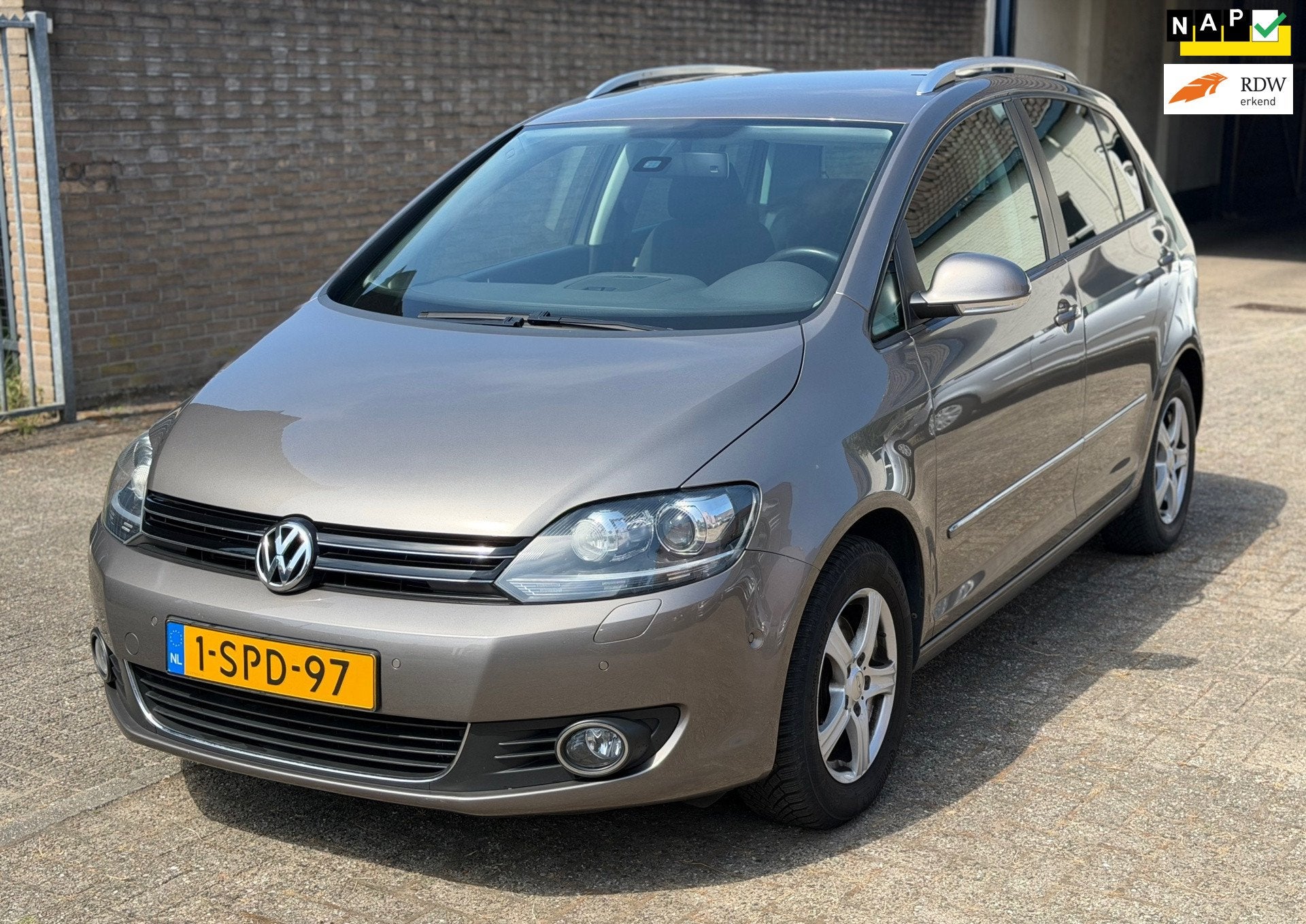 Volkswagen Golf Plus 1.4 TSI Highline DSG | 1e Eig | Dealer, Auto's, Volkswagen, Euro 5, Gebruikt, Bruin, Alcantara