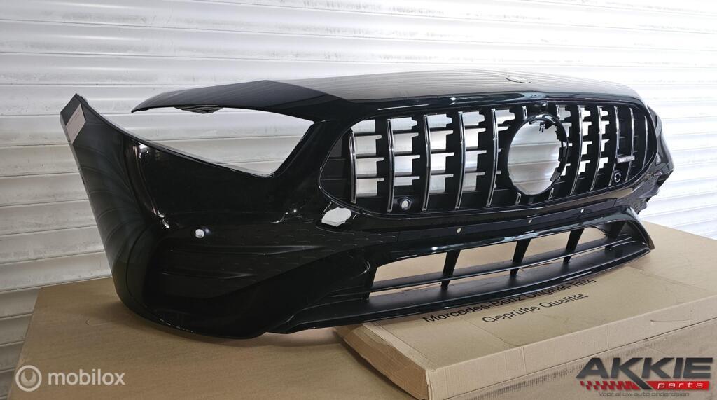 mercedes A35 AMG voorbumper W177 V177 FACELIFT, Gebruikt, Voor, Ophalen of Verzenden, Bumper