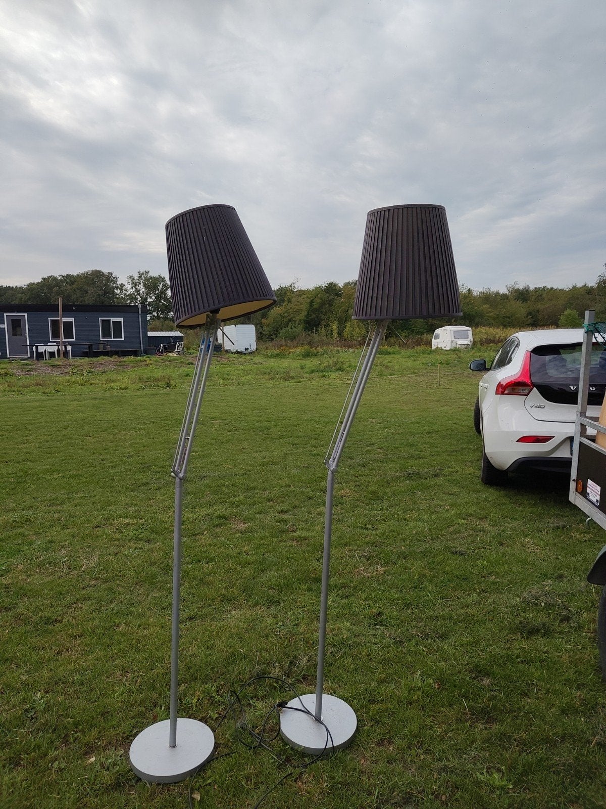 2 staande lampen met grijze kap gratis af te halen, Ophalen, Gebruikt, Metaal, 150 tot 200 cm