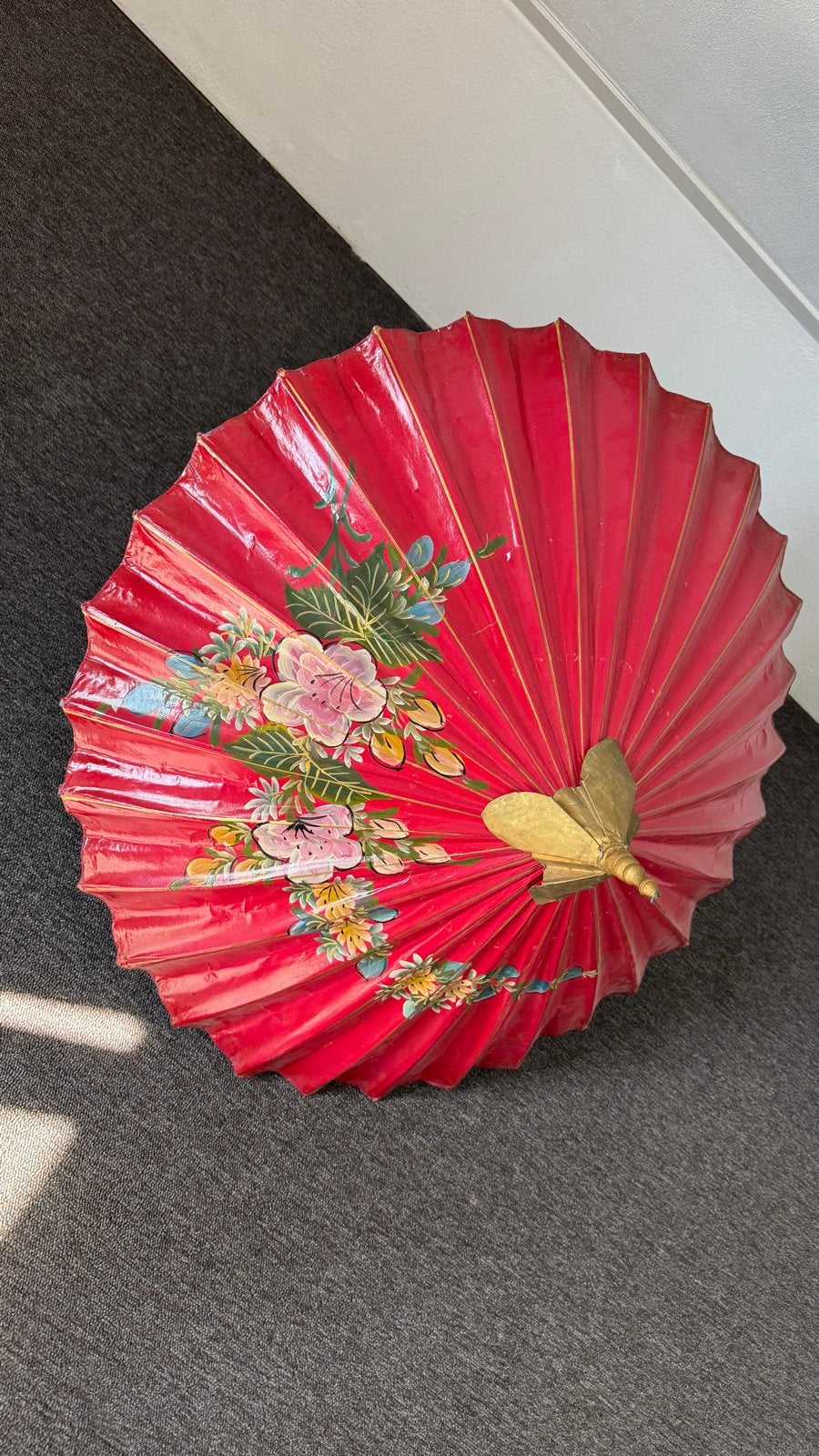 Decoratieve Oosterse parasol met bloemenprint, Ophalen, Gebruikt, Rood