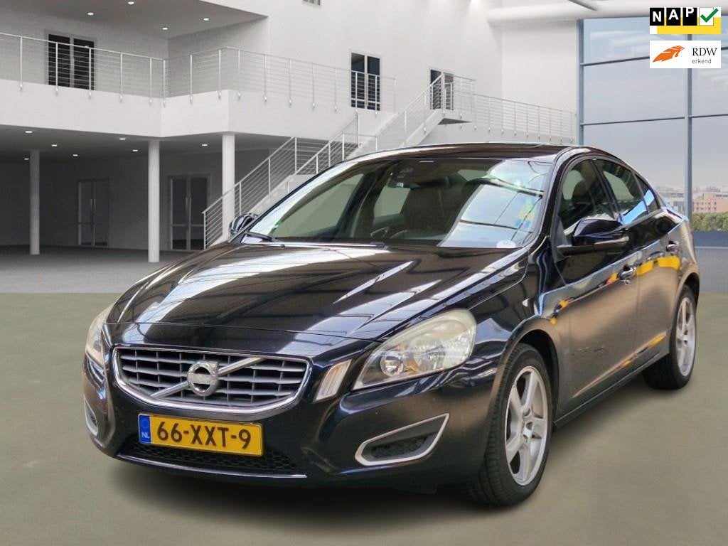Volvo S60 2.0 D4 Kinetic, Auto's, Volvo, Voorwielaandrijving, Euro 5, Gebruikt, 1984 cc