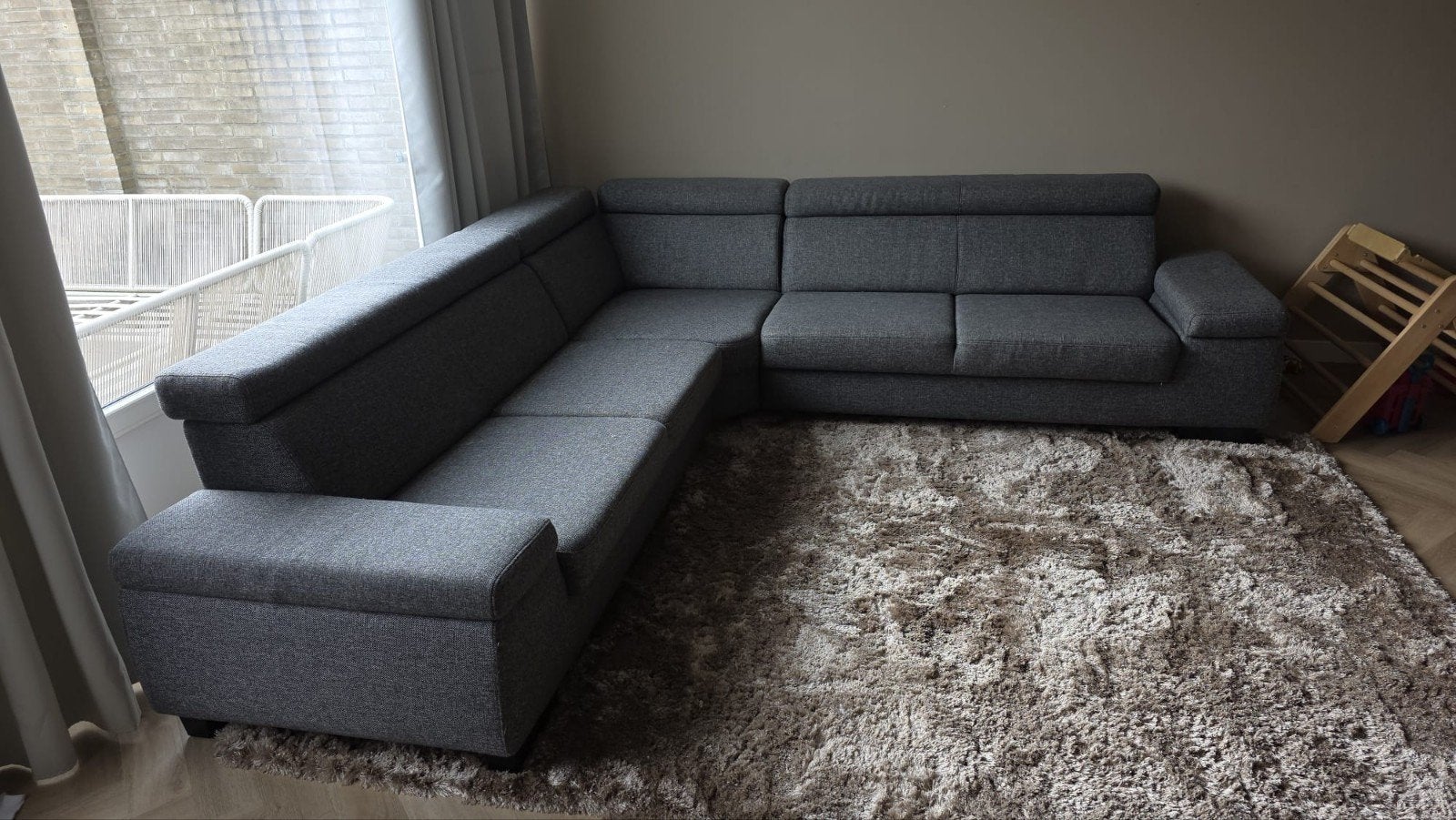 Hoekbank 279x279cm met verstelbare hoofd- en armsteunen, Huis en Inrichting, Banken | Bankstellen, Ophalen, 250 tot 300 cm, Hoekbank