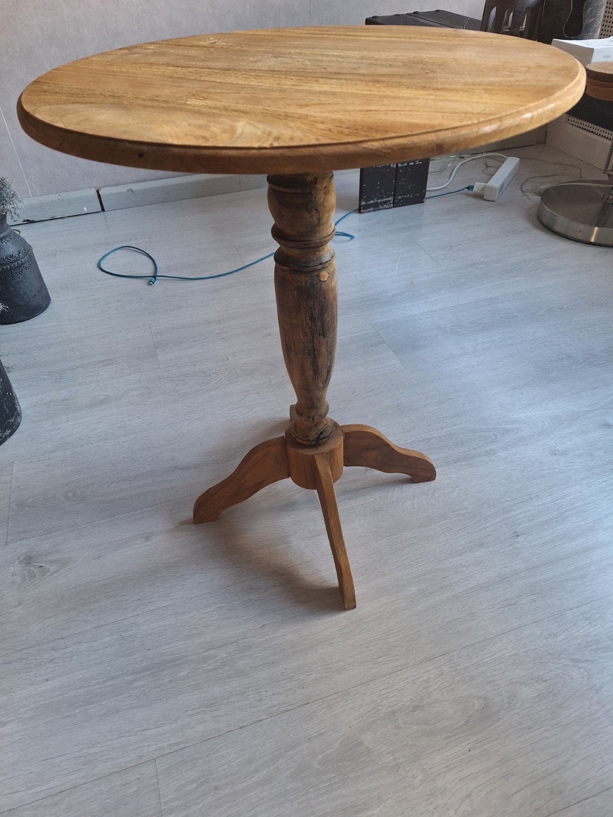 Mooie wijntafel, Ophalen