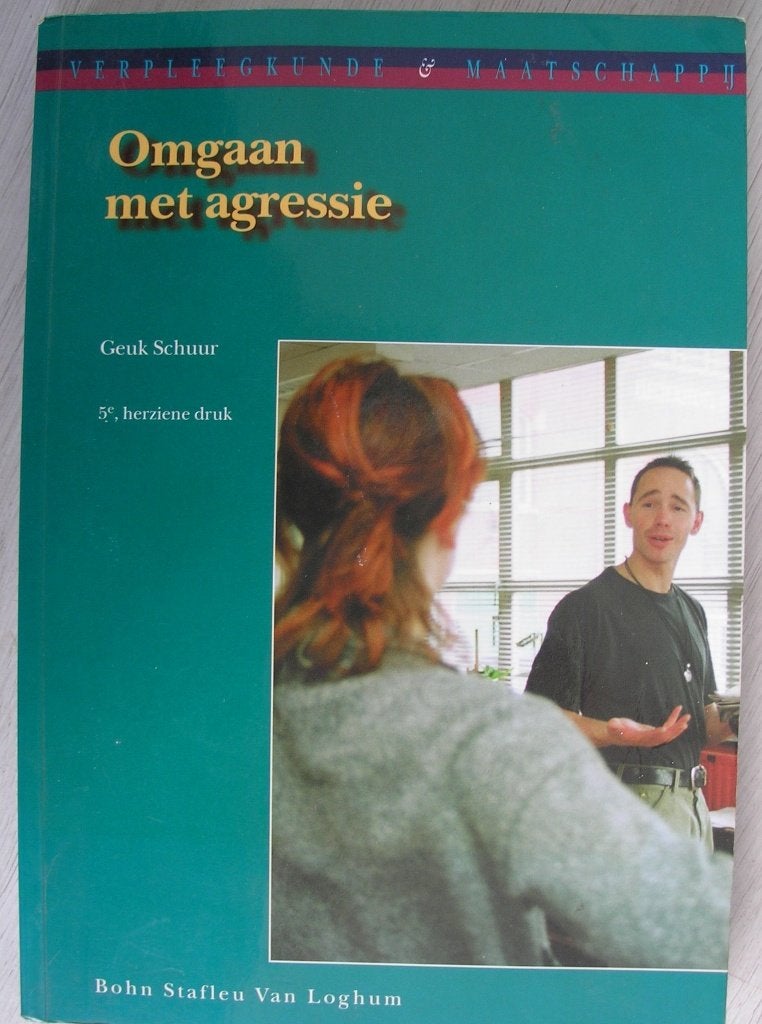 Omgaan met agressie - Geuk Schuur, Boeken, Ophalen of Verzenden, Zo goed als nieuw, Sociale psychologie