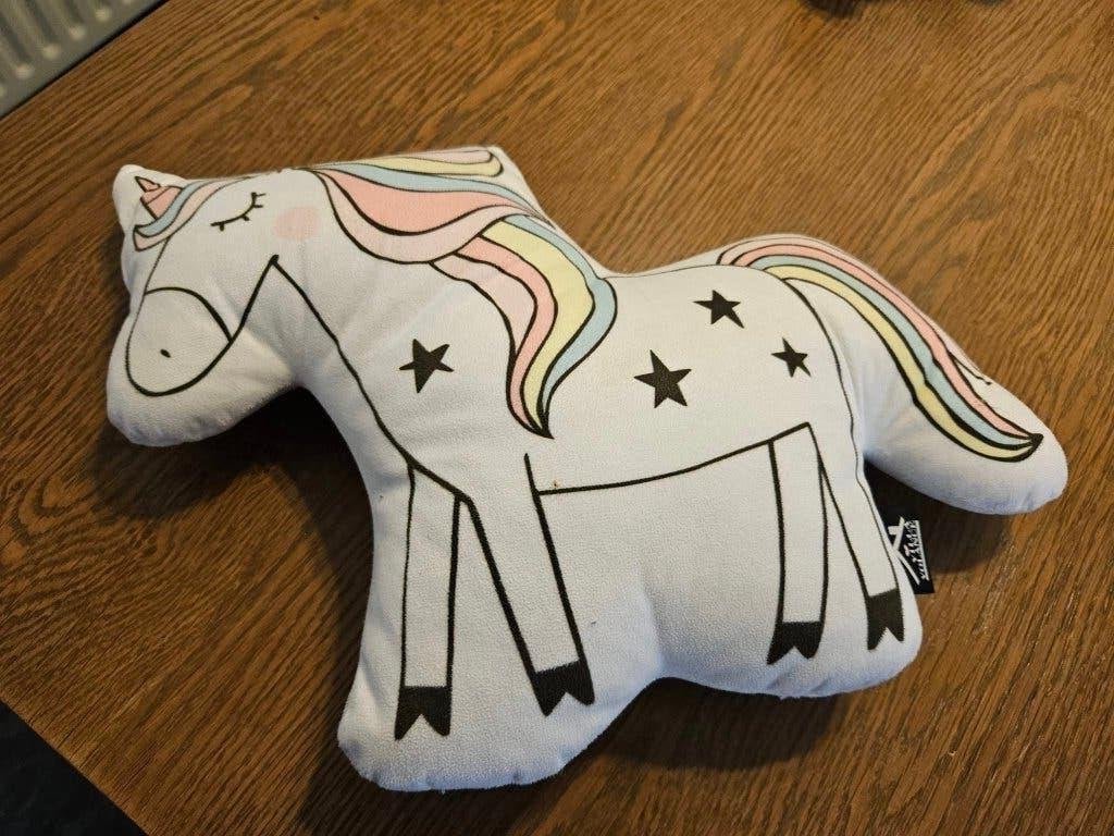 Eenhoorn kussen - Sierkussen met regenboog manen, Meerkleurig, Inclusief binnenkussen, Ophalen of Verzenden, Zo goed als nieuw