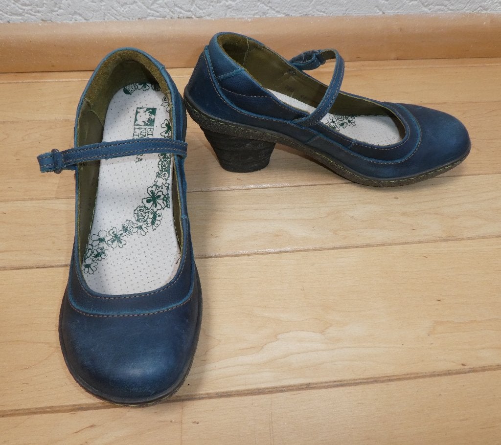 NIEUW El Naturalista Mary Jane pumps maat 41 petrolblauw, Kleding | Dames, Schoenen, Pumps, Nieuw, El Naturalista, Verzenden