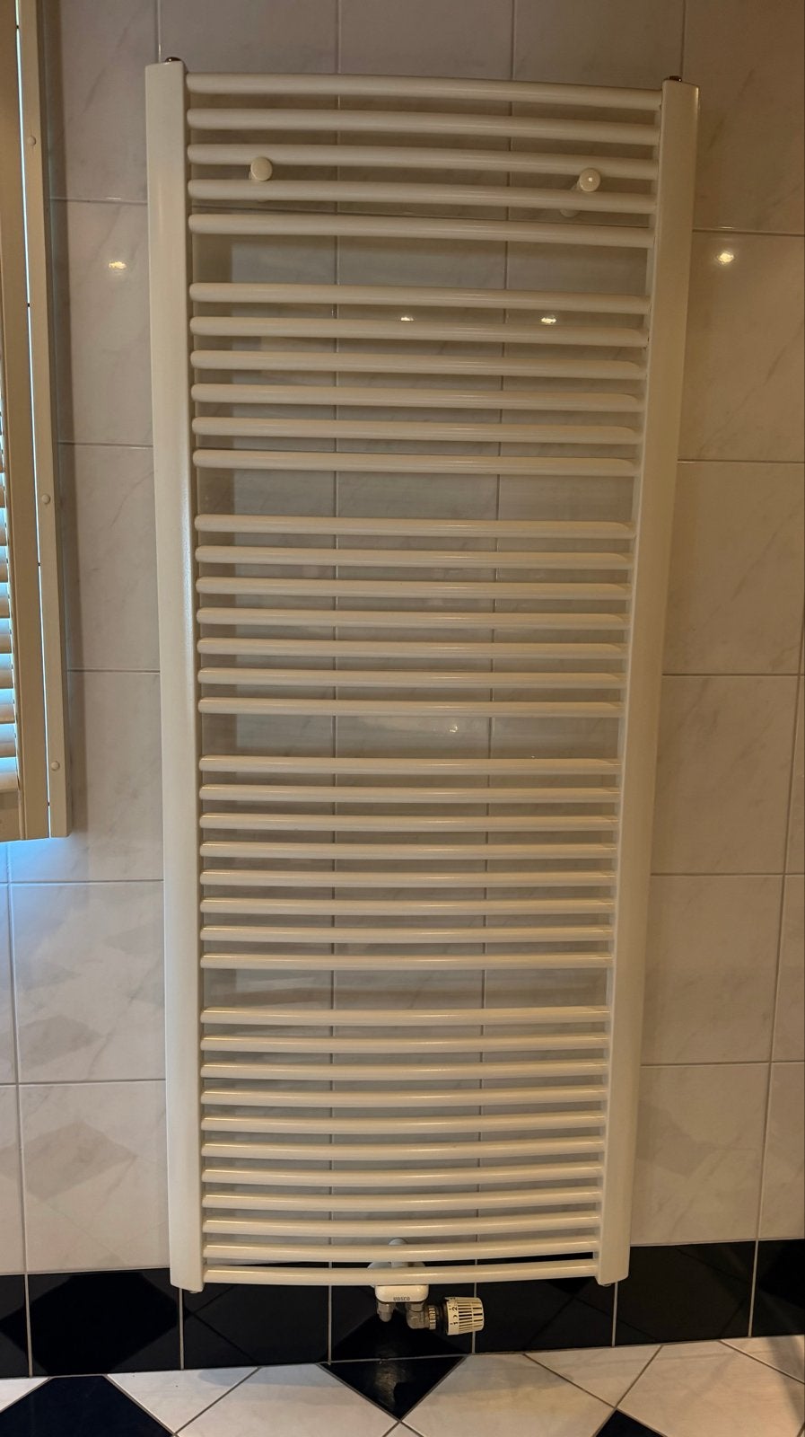 Vasco handdoekradiator voor badkamer - Zo goed als nieuw, Doe-het-zelf en Verbouw, Ophalen, 500 tot 800 watt, Radiator, Minder dan 60 cm