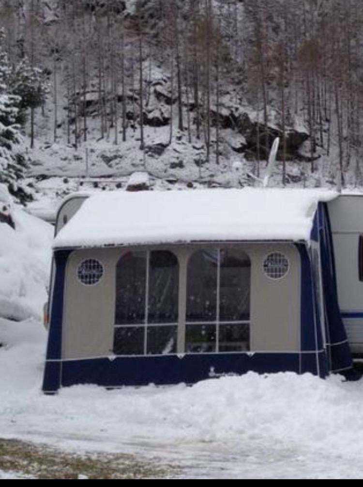 Isabella Commodore Wintertent - Ideaal voor Skivakantie, Caravans en Kamperen, Ophalen, Gebruikt