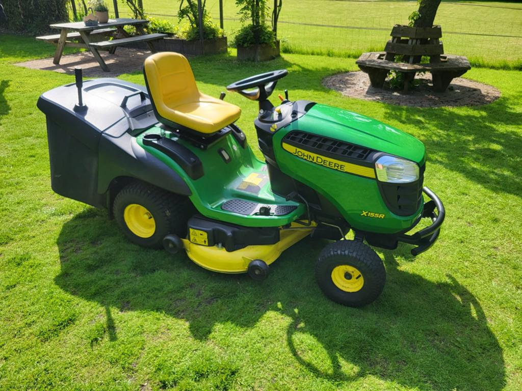 Degelijke John Deere X155R met opvang hydrostaat 104 uur., Gebruikt, Opvangzak, 90 tot 120 cm, Ophalen