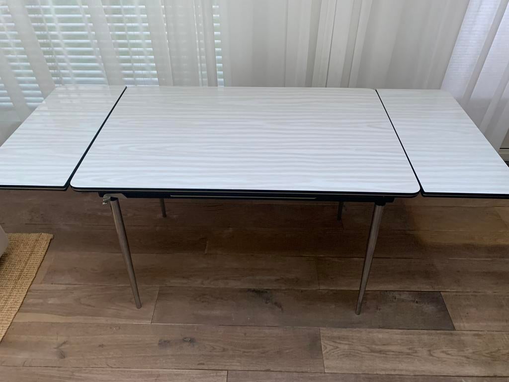 Vintage formica uitschuiftafel, Huis en Inrichting, Ophalen of Verzenden, Zo goed als nieuw