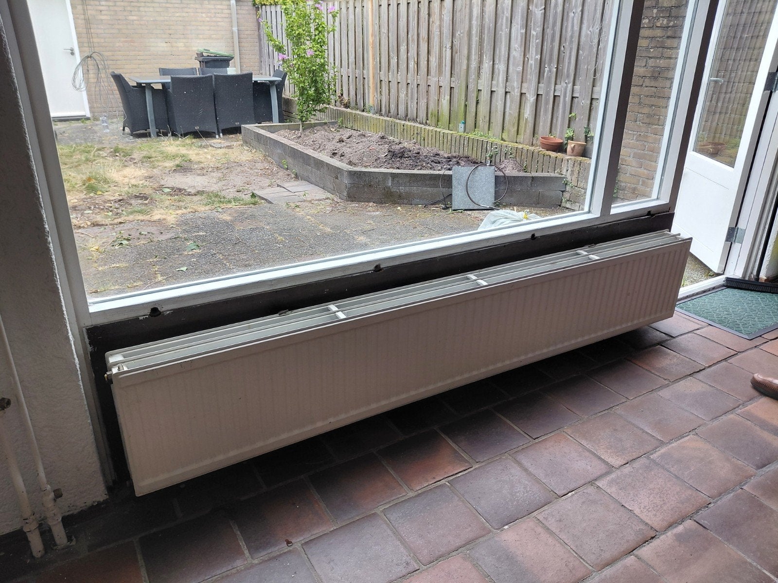 Lange radiator voor serre of grote ruimte, Doe-het-zelf en Verbouw, Verwarming en Radiatoren, Ophalen