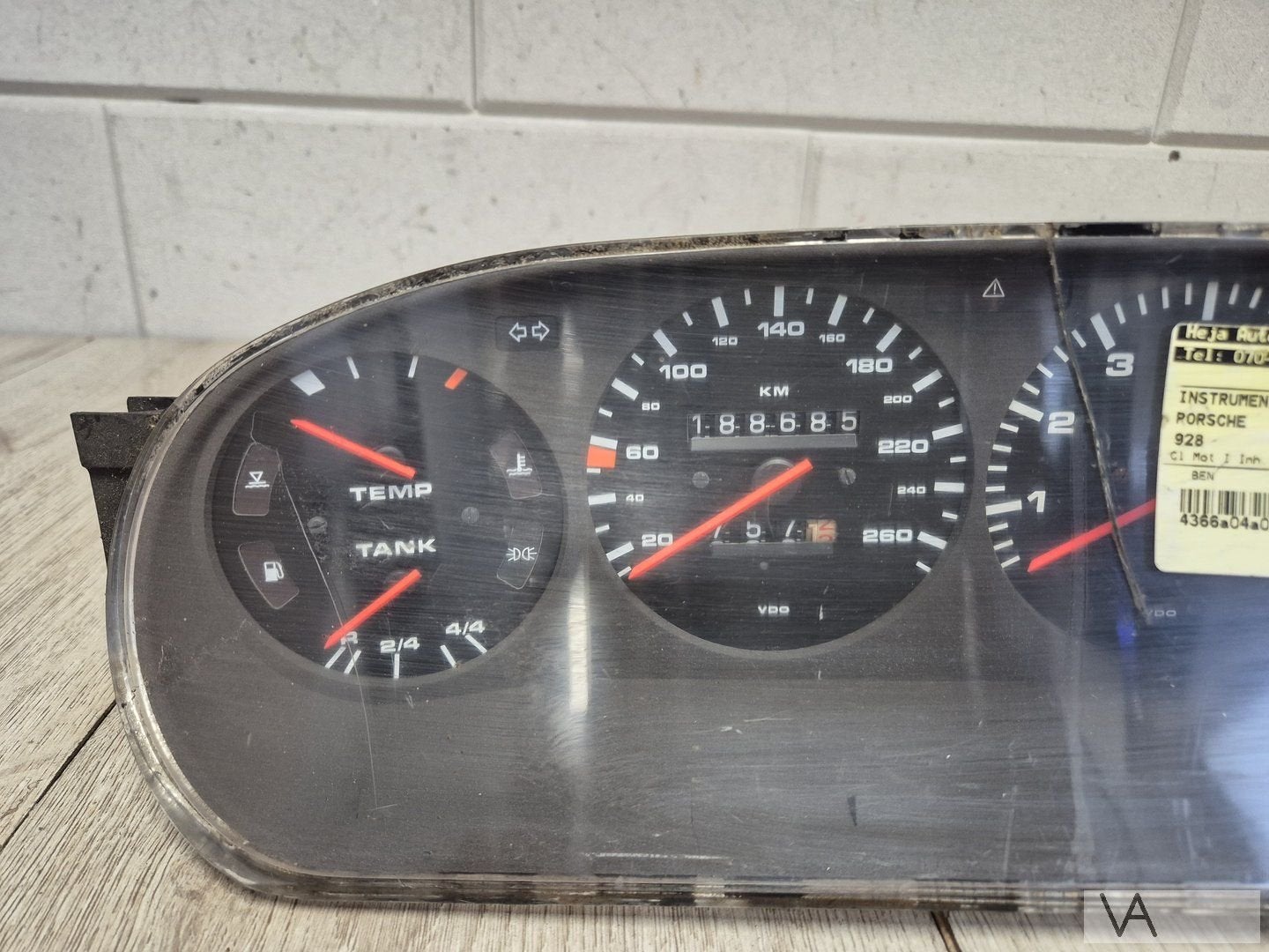 Porsche 928 1977 - 1995 cockpit tellerklok 92864110130 €250, Auto-onderdelen, Dashboard en Schakelaars, Gebruikt, -, -, Porsche