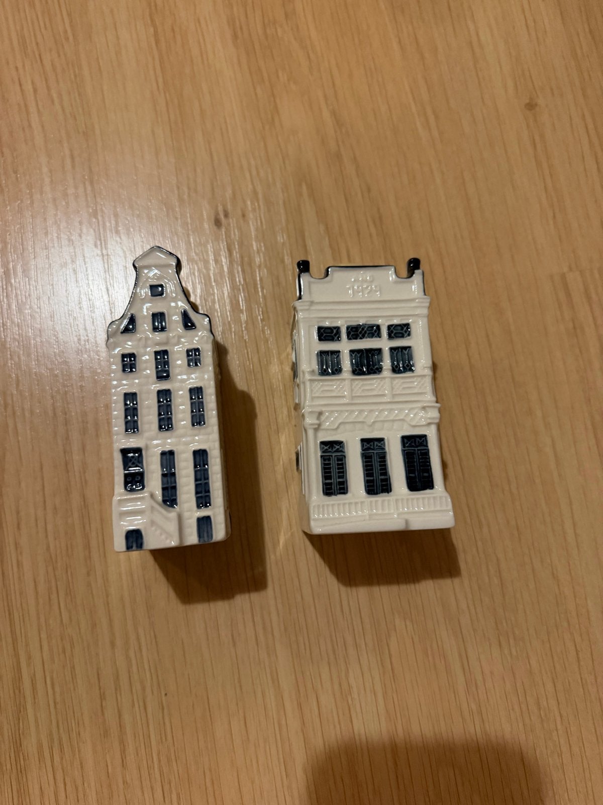 KLM huisjes 38 en 103 (Bols), Ophalen of Verzenden, Zo goed als nieuw, 21 t/m 40