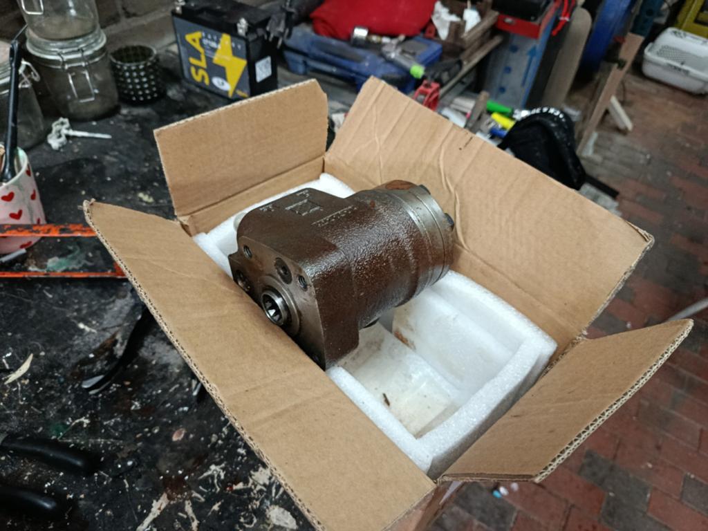 Hydraulische stuurunit / stuurbekrachtiging / orbitrol, Ophalen of Verzenden