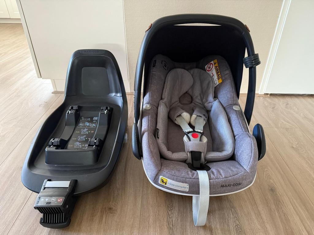 Maxi-Cosi Pebble Plus, grijs incl. 2WayFix, Ophalen, Gebruikt, Isofix, 0 t/m 13 kg