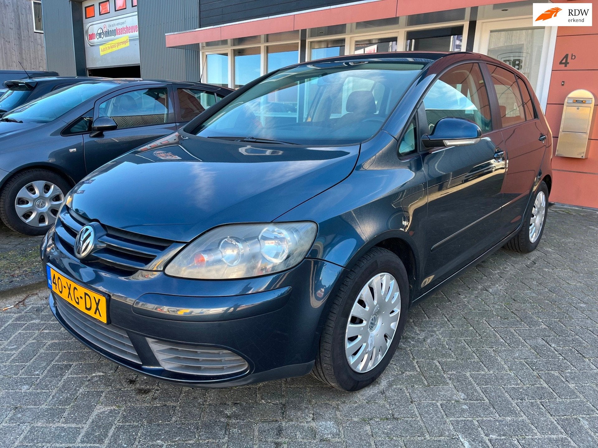 Volkswagen Golf Plus 1.6 FSI Optive 3 zeer nette auto lage k, Gebruikt, Automatische klimaatregeling, 4 cilinders, 116 pk