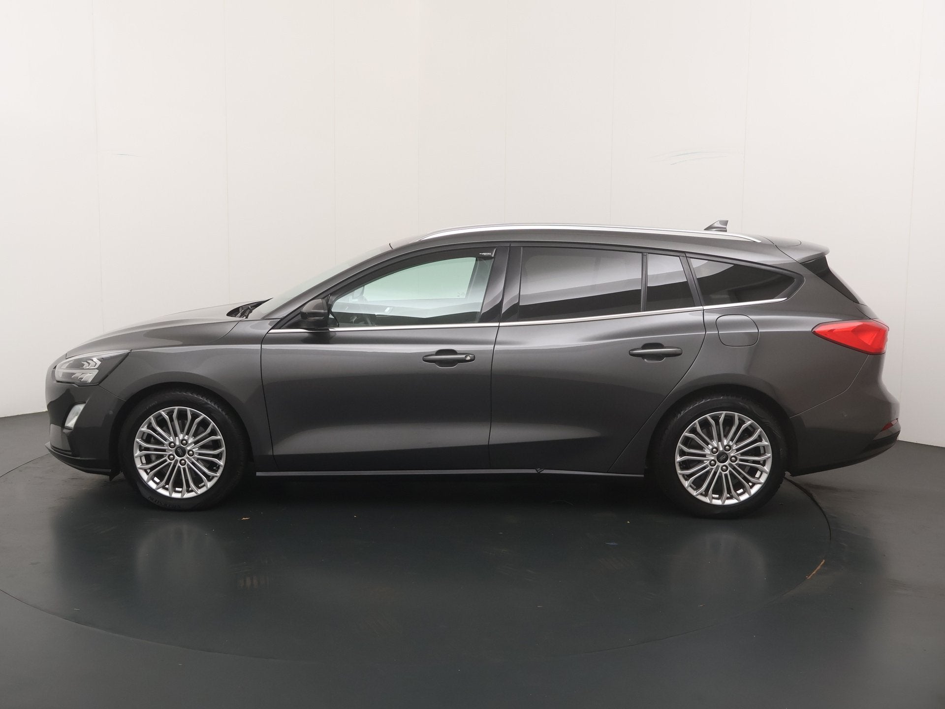 Ford FOCUS Wagon 1.5 EcoBoost Titanium 150PK | Trekhaak | Wi, Auto's, Stof, Origineel Nederlands, Handgeschakeld, 3 cilinders