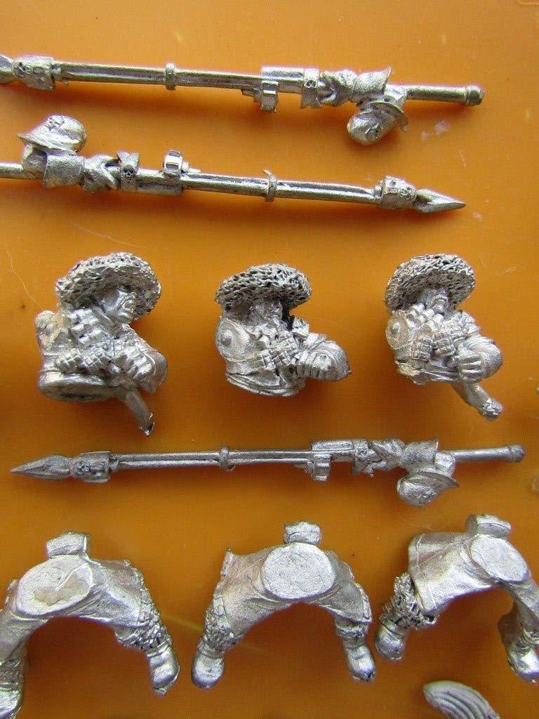Attilian Cavalry Rough Riders - 1996, Hobby en Vrije tijd, Ophalen of Verzenden, Gebruikt, Warhammer 40000, Figuurtje(s)