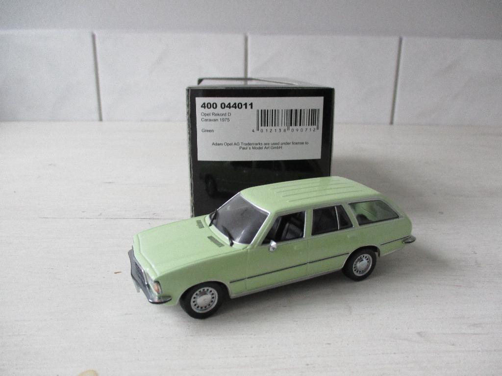 Minichamps Opel Rekord D Caravan 1975 Green Schaal 1:43, Hobby en Vrije tijd, Modelauto's | 1:43, Ophalen, Zo goed als nieuw, Auto
