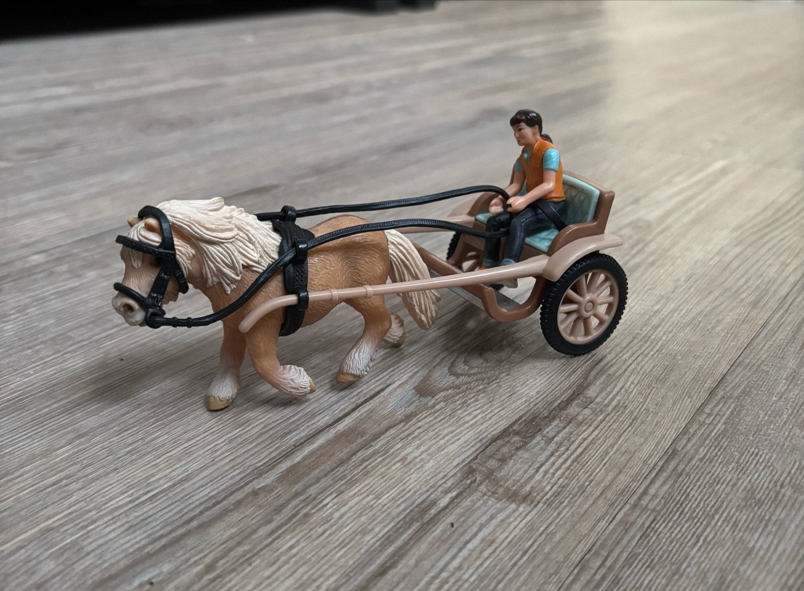 Schleich pony met sulky exclusief, Ophalen of Verzenden, Zo goed als nieuw, Jongen of Meisje