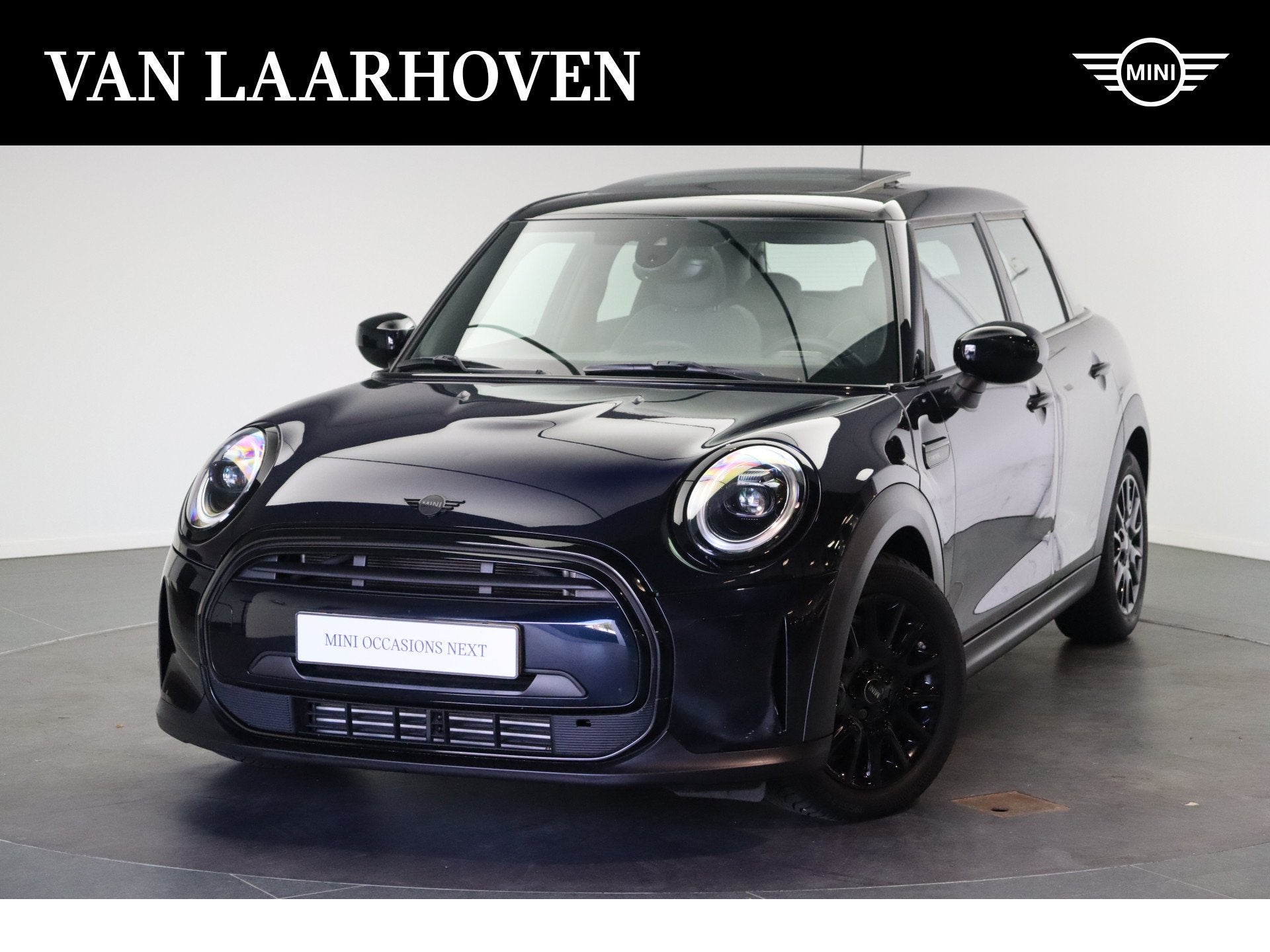 MINI Hatchback Cooper Camden Classic Automaat / Panoramadak, Auto's, Dealer onderhouden, 136 pk, Met garantie (alle), Blauw