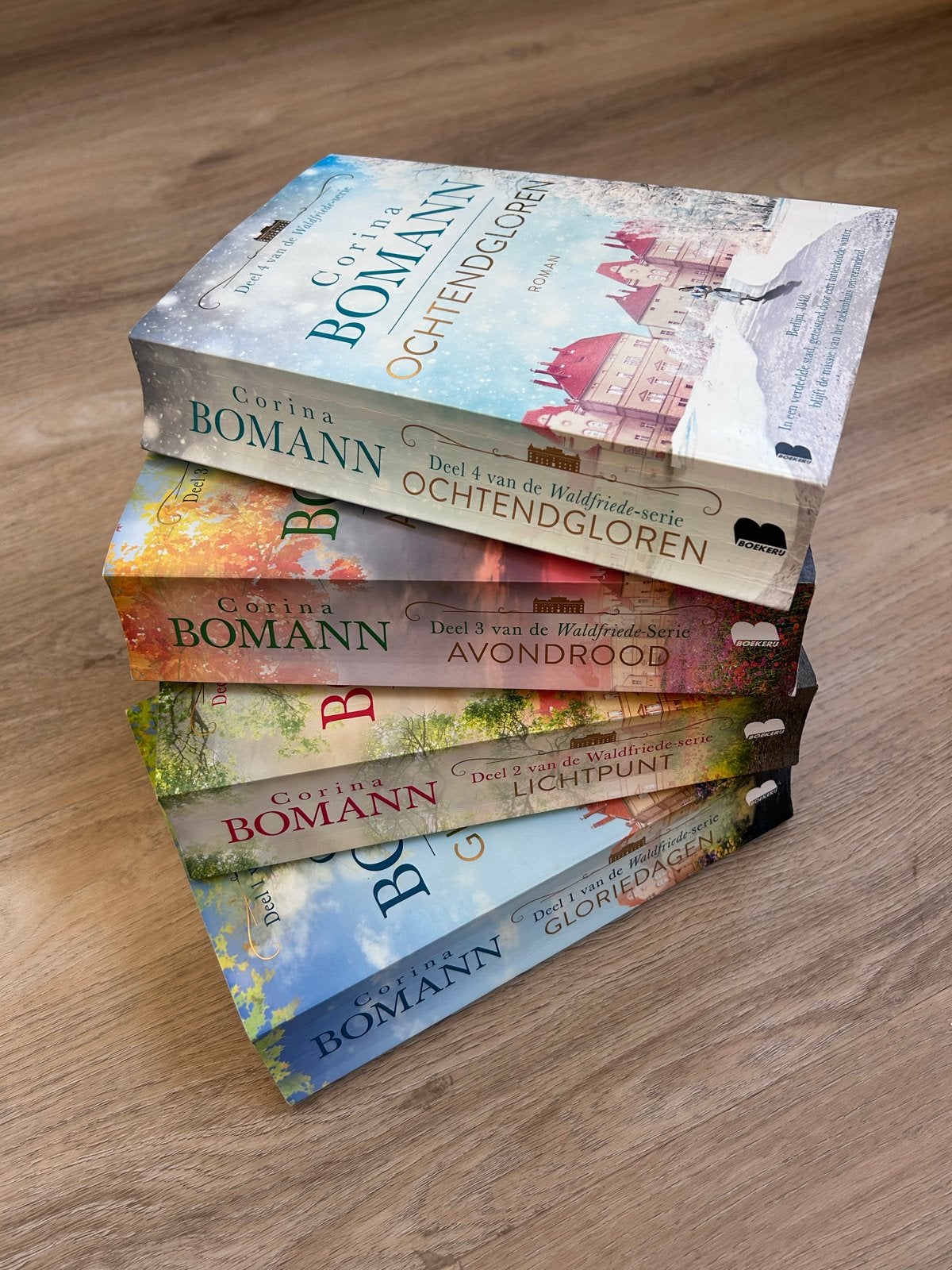 Corina Bomann - De Waldfriede-serie (deel 1-4), Verzenden, Zo goed als nieuw, Nederland
