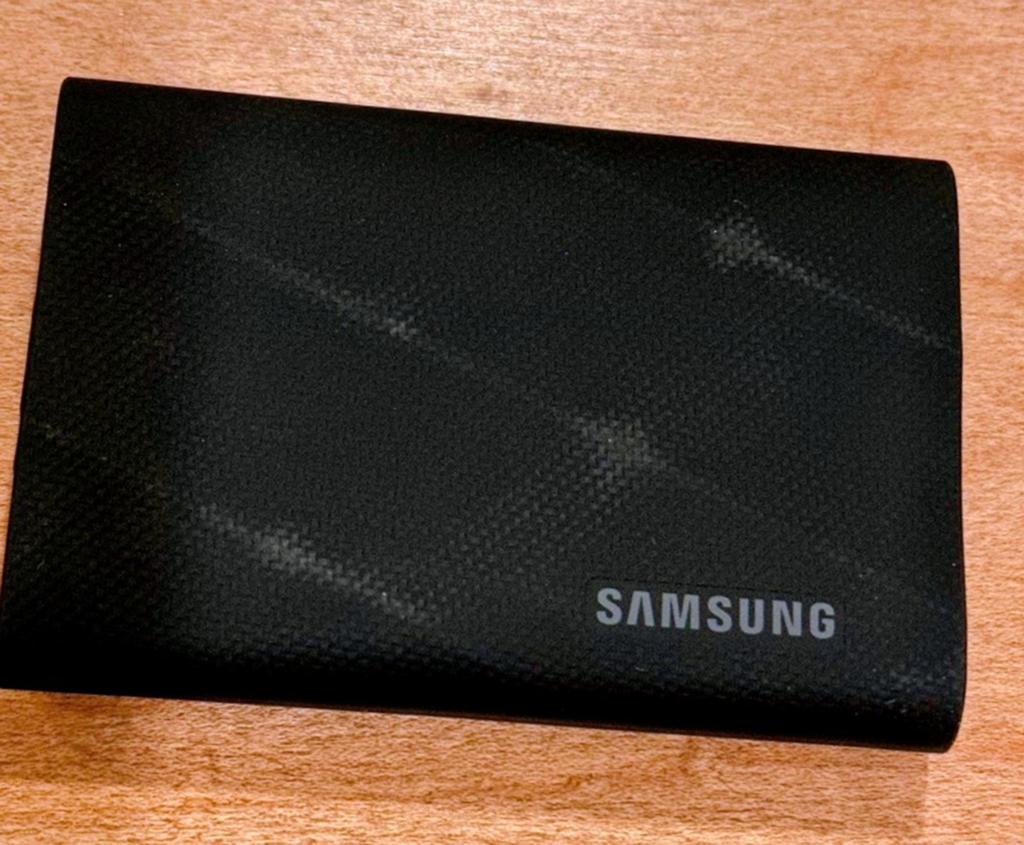 Samsung t9 ssd 4TB te koop aangeboden., Ophalen of Verzenden, Laptop