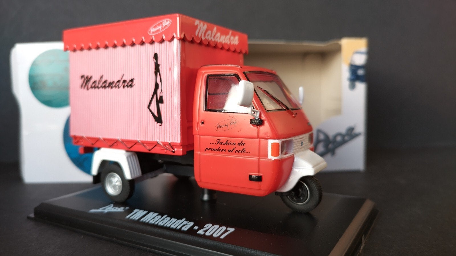 Vespa Ape TM Malandra 2007 1:32 Italeri Pol, Overige merken, Auto, Verzenden, .