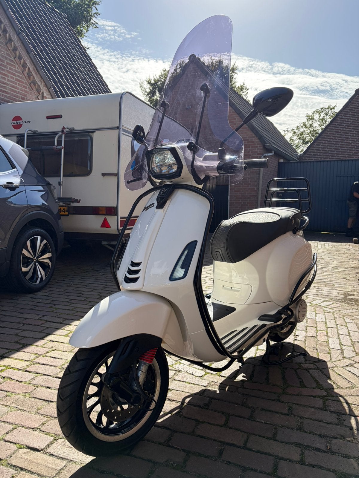 Vespa sprint, Fietsen en Brommers, Ophalen, Overige modellen, Zo goed als nieuw, Benzine